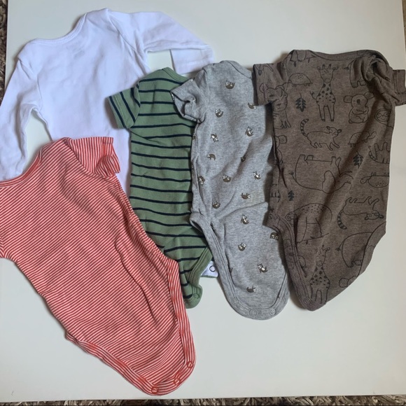 Carter’s Set of Baby Bodysuits - Picture 3 of 7